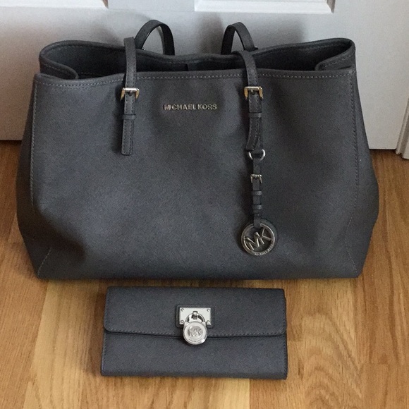 Michael Kors Handbags - Michael Kors gray Saffiano purse and wallet set